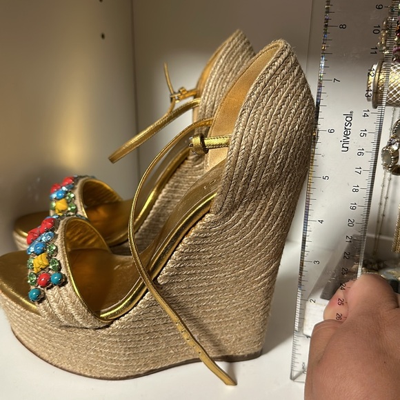 Gucci wedges. Size 37 1/2. Only worn once. - Picture 9 of 10